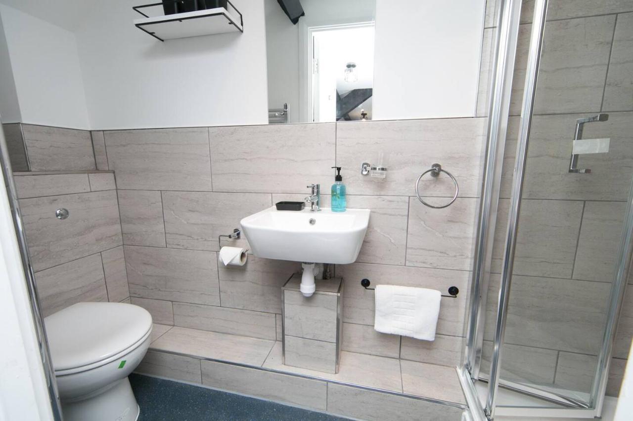 Pass The Keys Modern En-Suite Room In Country Pubrestaurant 2 Llanddona Eksteriør bilde
